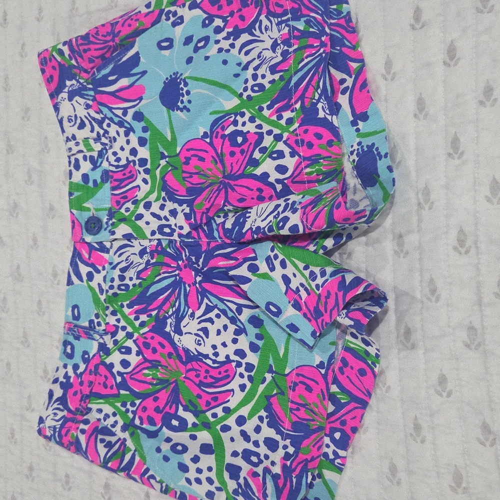 🌺Lilly Pulitzer Beautiful, Tropical Themed Callahan Shorts In Great Condition🌺 - Picture 11 of 15